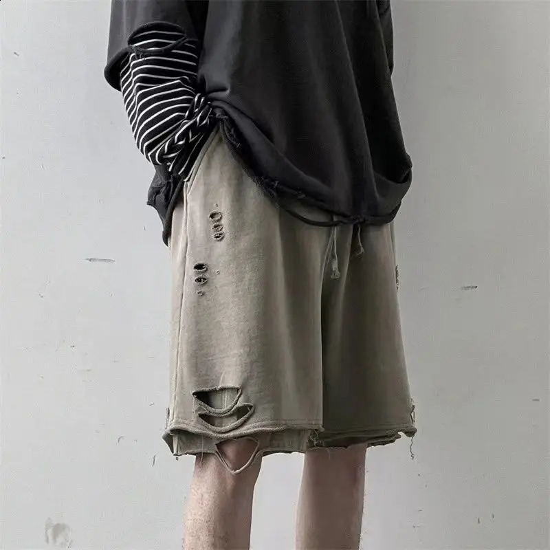 High Street Ripped Shorts Mens Loose Korean Style Fashion Sports Pants Two-Piece Layered Five-Cubic Pants 250527