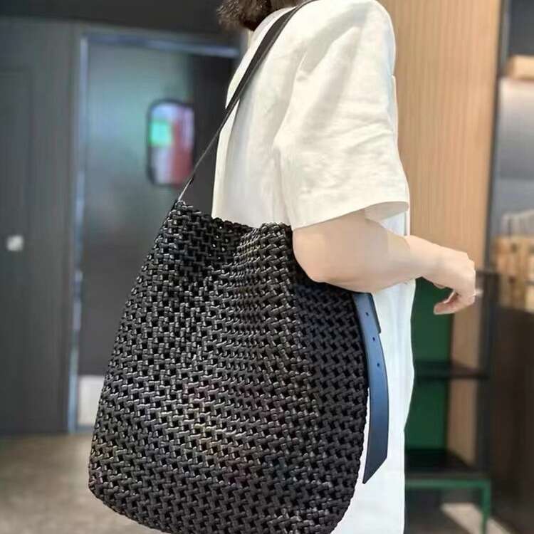 Tote Bag Niche Design Nylon Woven Bucket Large Capacity Hollow Out Wide Strap Single Shoulder Letter Tote Bag Shoulder Bag Braided Handbag