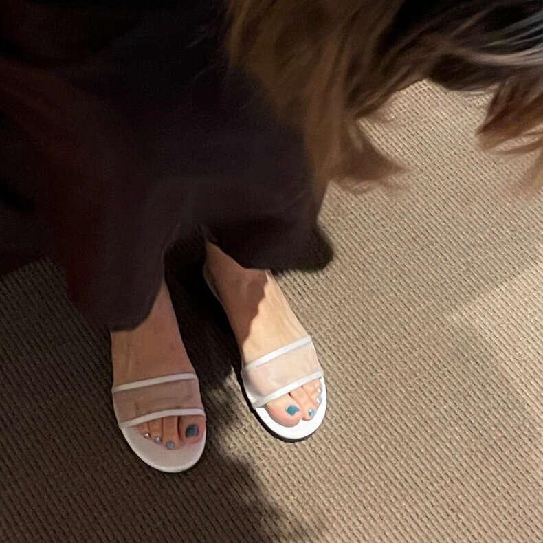 Genuine Leather One-Strap Mesh Flat Slippers for Women, Summer New Open-Toe Round-Toe Two-Way Fashion Versatile Sandals