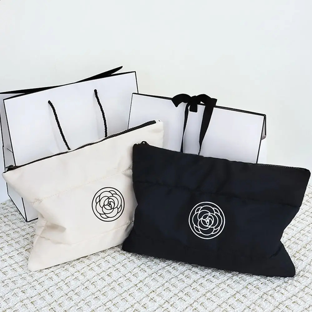 Portable Cotton Floral Makeup Bag Quilted Large Capacity Cosmetic Storage Solid Color Travel Toiletry Bag 250528
