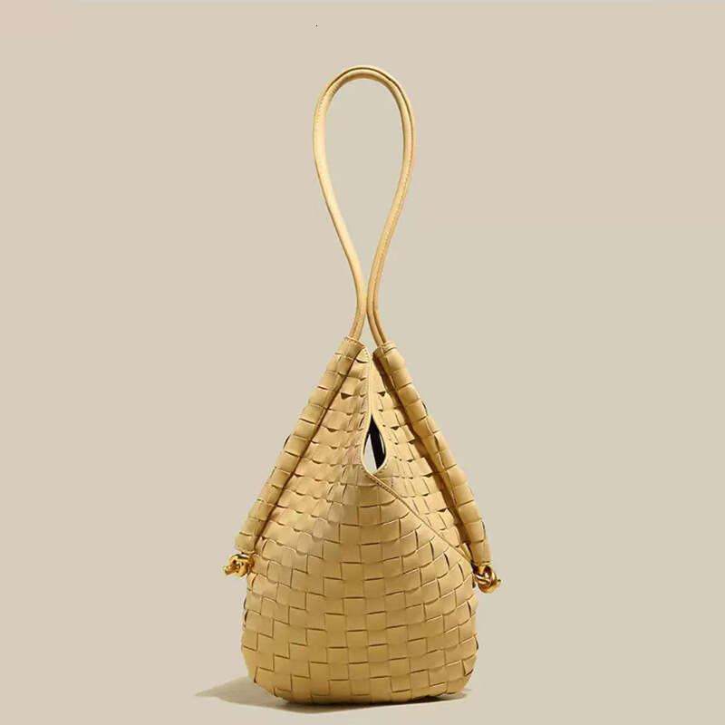 Tote Bag Niche Tote New Cowhide Woven Large And Small Underarm High End Casual Fashion Bucket Bag For Women Shoulder Bag Braided Handbag