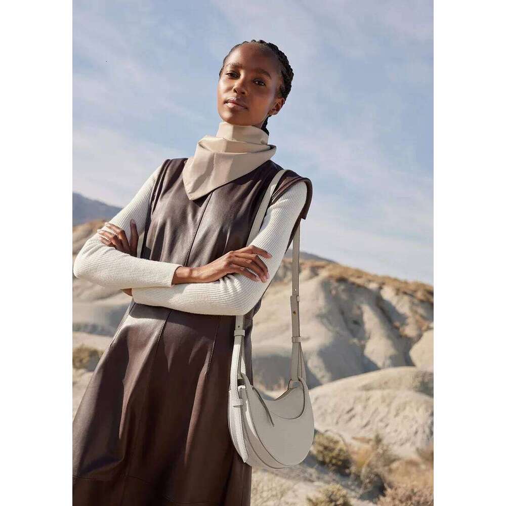Small Niche Design Single Shoulder Crossbody Bag, Crescent Shaped Bag Under The Armpit