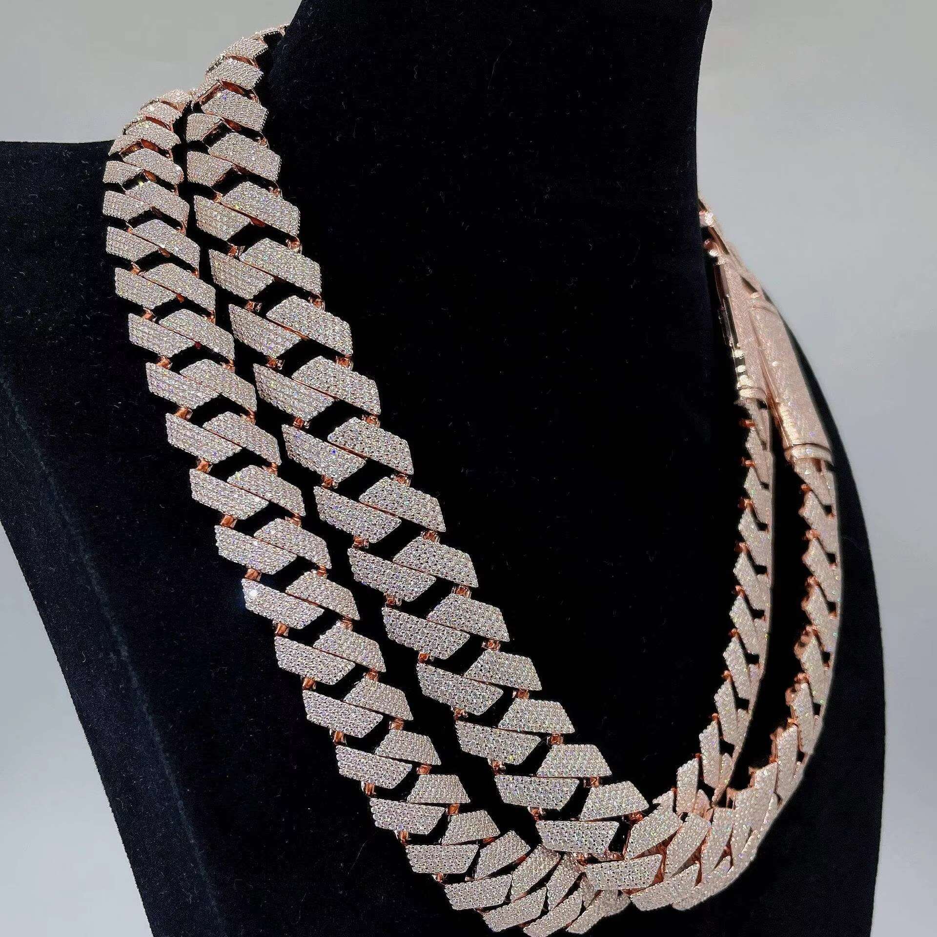 Hip Hop 925 Sterling Silver VVS Moissanite Diamond Jewelry Cuban Link Chains Moissanite Necklace for Men Women