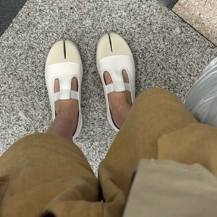 Genuine Leather Korean Style Niche Pig Trotter Split Toe Canvas for Women, White Thick Sole Flat Elastic Mary Jane Shoes