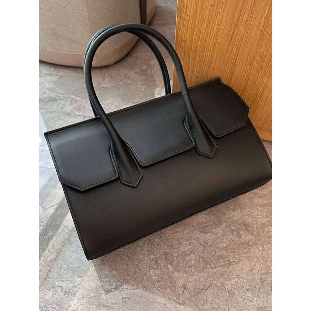 Elegant Office Ladies Totes Handbag Flap Cowhide Genuine Leather Business Women Strap Shoulder Bag New Sling Crossbody Bags