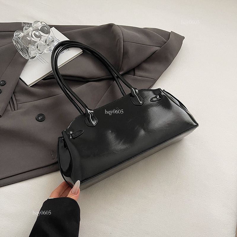 Top quality Brand High Quality New Style Free Delivery Designer Bag Korean Niche Light Luxury Handbag Underarm for Women 2025 Spring Summer High-end V
