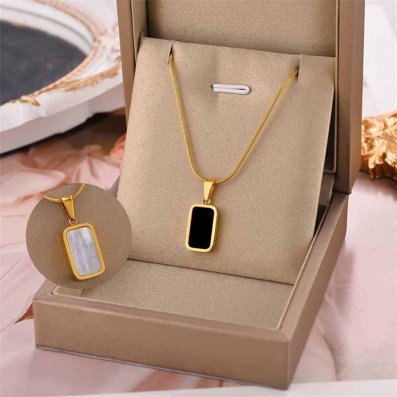 Fashion Black White Double-sided Rectangular Pendant Necklace for Women Stainless steel Gold Plated Geometric Jewelry XJ250528
