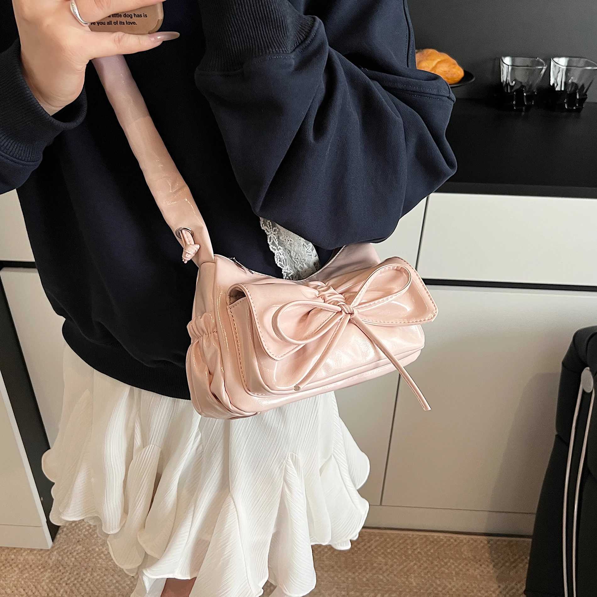 Fashionable New Retro Womens Shoulder Bag for Work Shopping Travel Versatile Multi-Functional Womens Bag XJ2520528