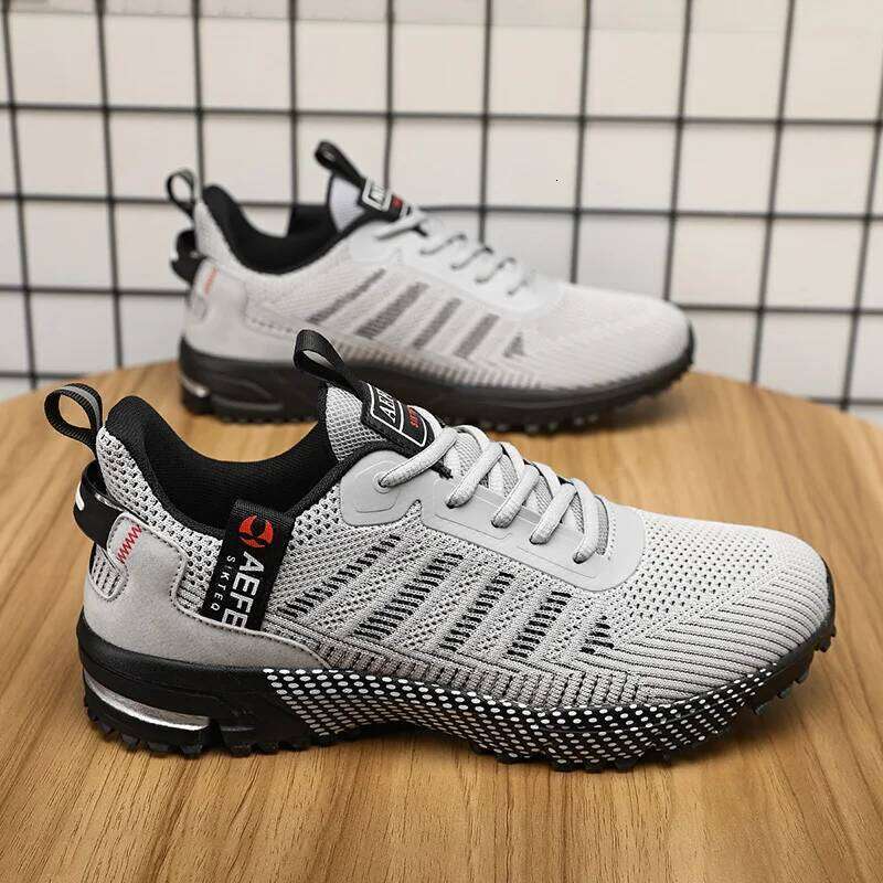 New 2024 Running Breathable Outdoor Sports Shoes Lightweight Sneakers for Men Comfortable Athletic Training Footwear