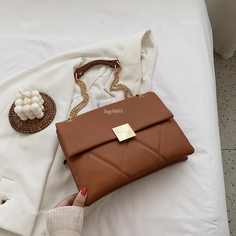 Top quality Brand High Quality New Style Free Delivery Designer Bag Red Wedding for Bride 2025 High-end Bridesmaid Shoulder Crossbody Light Luxury