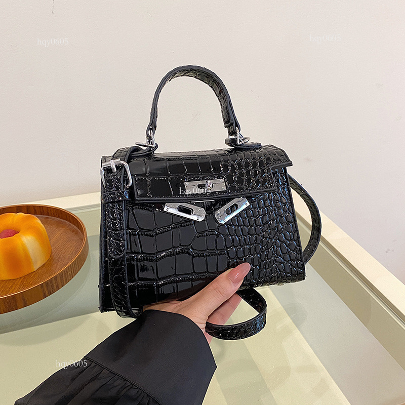 Top quality Brand High Quality New Style Free Delivery Designer Bag Cross-border Women's High-end Crocodile Pattern Ladies Handbag Small Square F