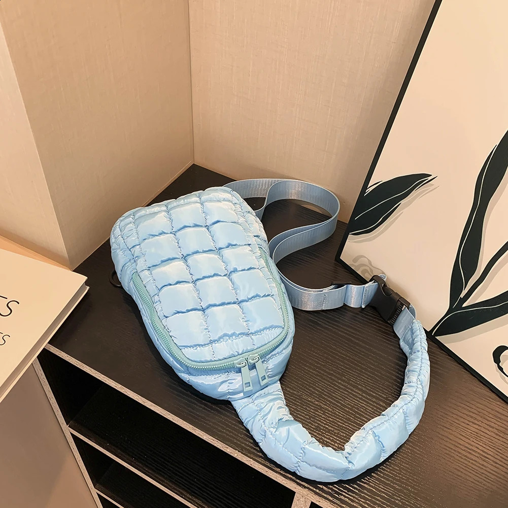 Women Quilted Chest Bag Cloud Waist Bag Zip Closure Travel Fanny Pack Adjustable Strap Casual Waist Pack Soft Hobo Bag 250528