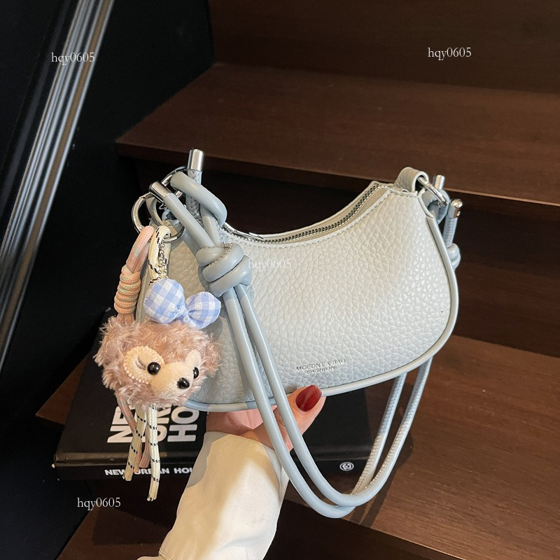 Top quality Brand High Quality New Style Free Delivery Designer Bag for Women 2025 Summer Versatile Light Luxury Underarm High-end French Niche Design