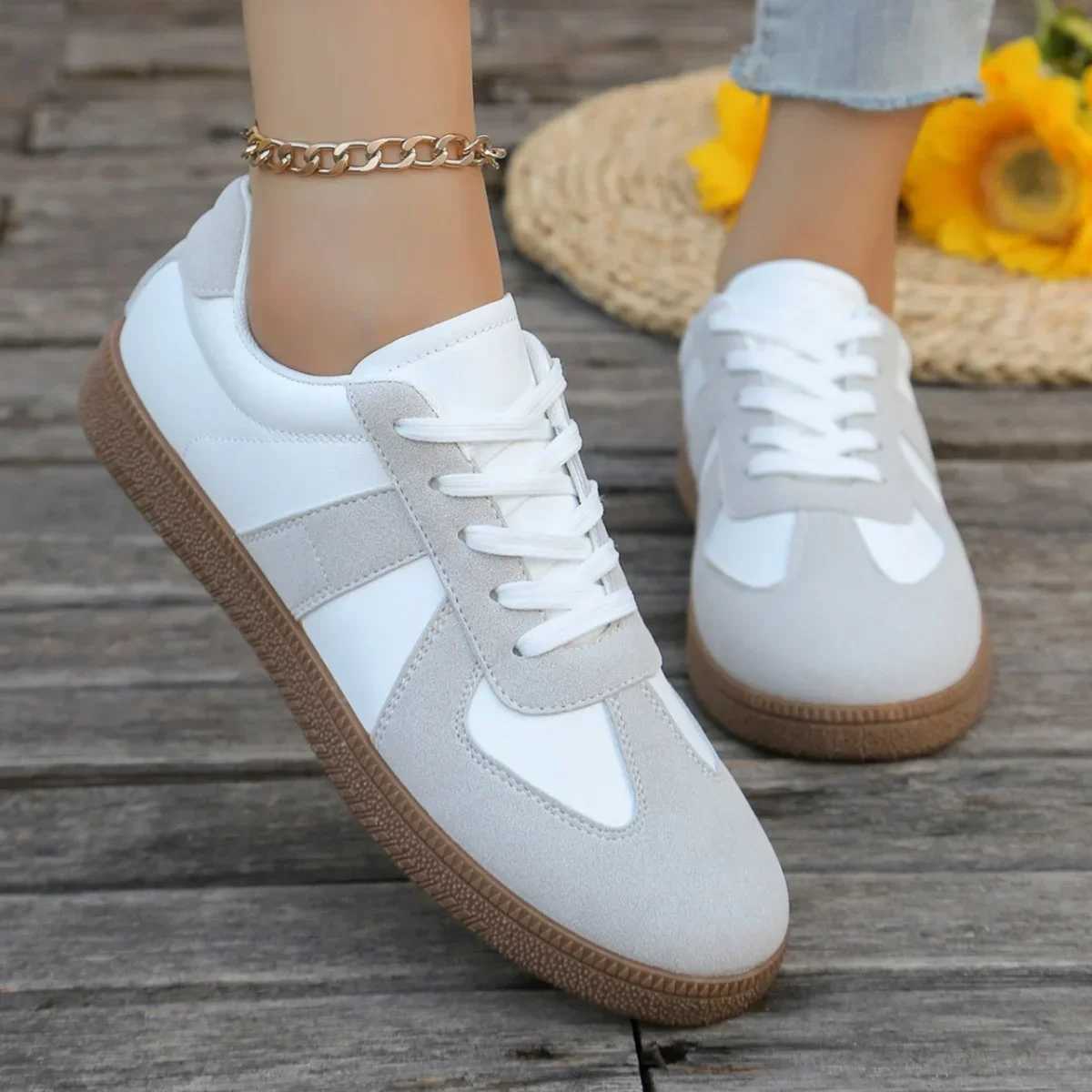 Spring and Autumn New Style Round Toe Soft Sole Casual Shoes Fashionable and Comfortable White Shoes Sports Shoes for Women XJ250529
