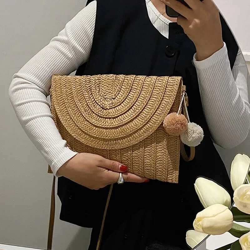 Handmade Straw Beach Shoulder Crossbody Bag Girls Envelope Woven Summer Small Hair Ball Clutch XJ2520528