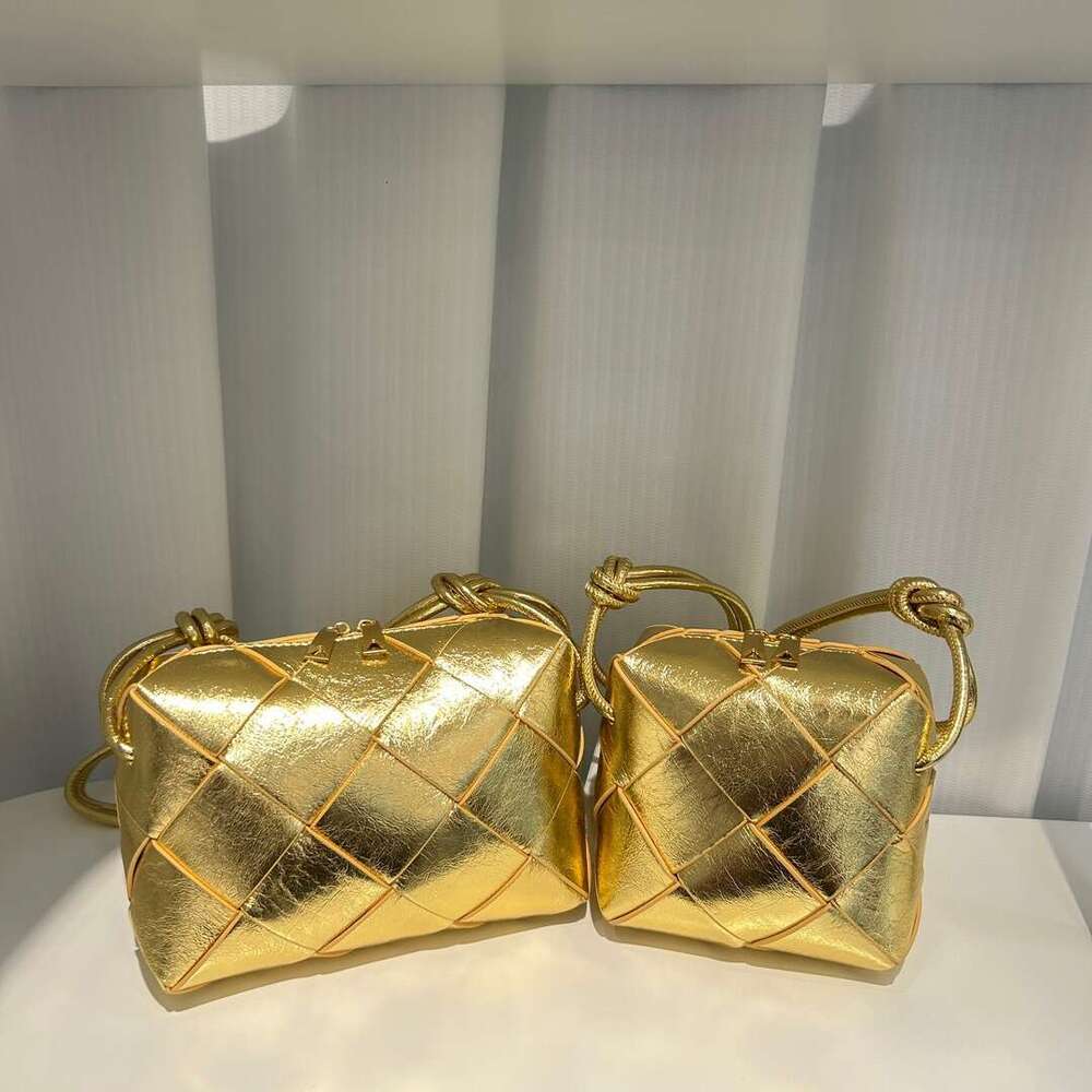 Tote Bag New Quilted Genuine Leather Camera Bag For Women Woven Casual Versatile Underarm Small Square Bag Shoulder Crossbody Handbag Shoulder Bag Bra