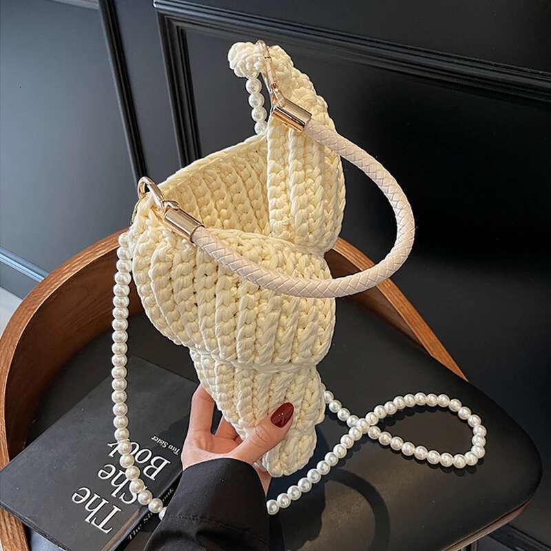 Hand-Woven High Quality Conch Pearl Chain Women Seaside Holiday Creative Shoulder Cute Shell Brand Crossbody Bag