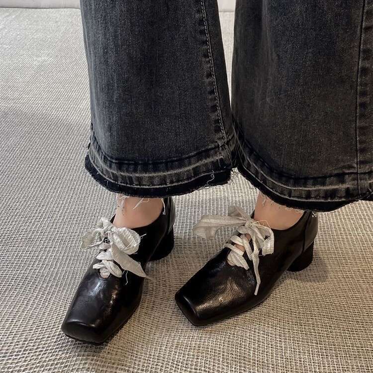 Genuine Artistic Style Niche Square Toe Lace-up High-end Chunky Heel Single for Women 2025 Spring New Small Leather Shoes