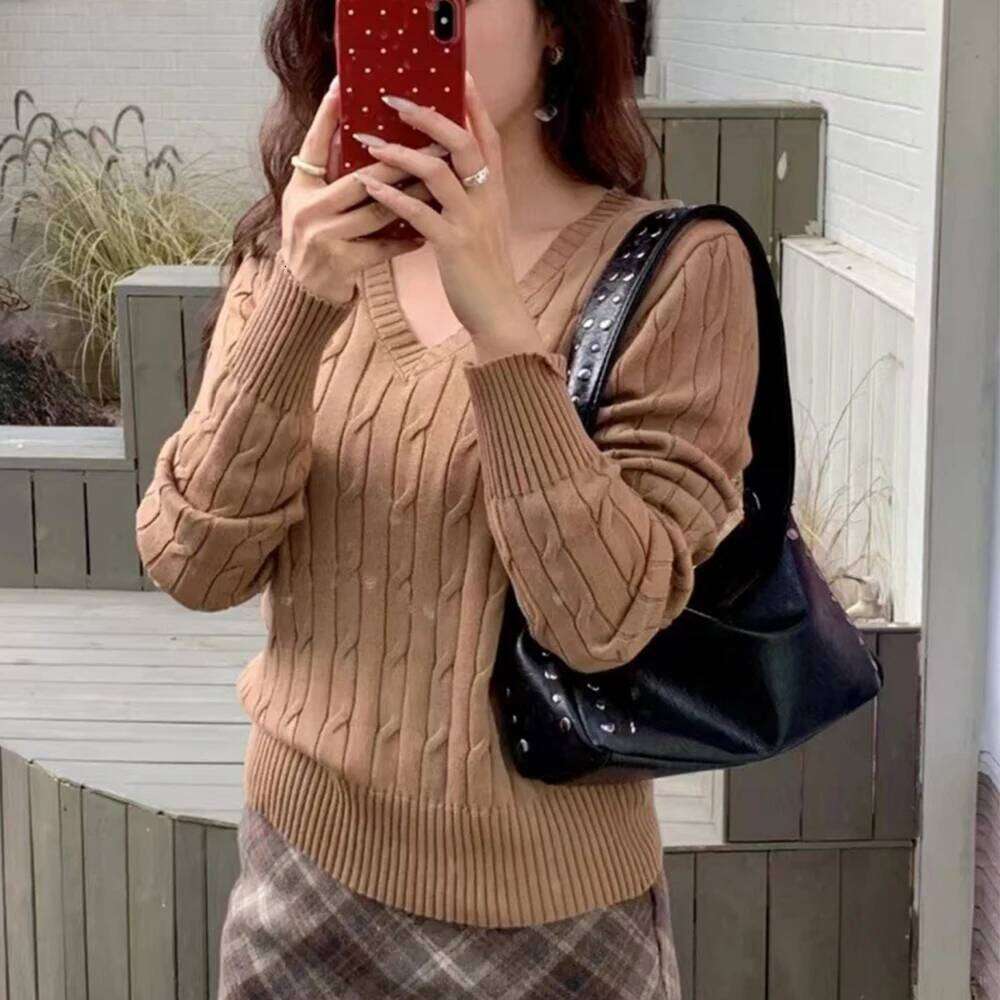 Women's Bags Designer Fashion Rivet Shoulder Wide Strap Purses And Handbags Designer Bags For Women Soft PU Leather Pillow Bag Purse