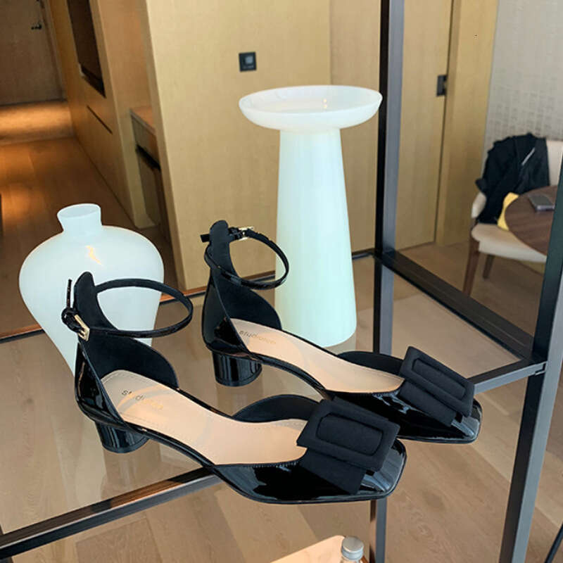 Grape Mom Nice Island Strap Sandals Shallow Mouth Rhinestone Square Buckle Closed Toe Hollow Single Shoes