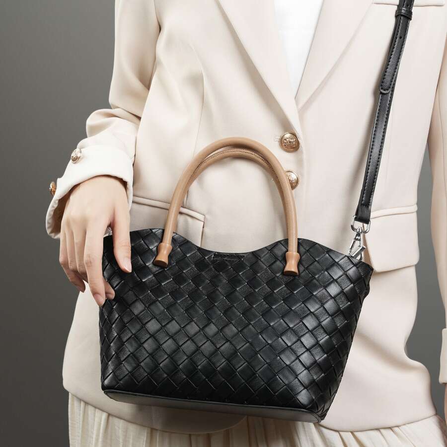 Tote Bag Fashion Crossbody Versatile Trendy Large Capacity Woven Women S New Simple Handheld Genuine Leather Shoulder Bag Shoulder Bag Braided Handbag