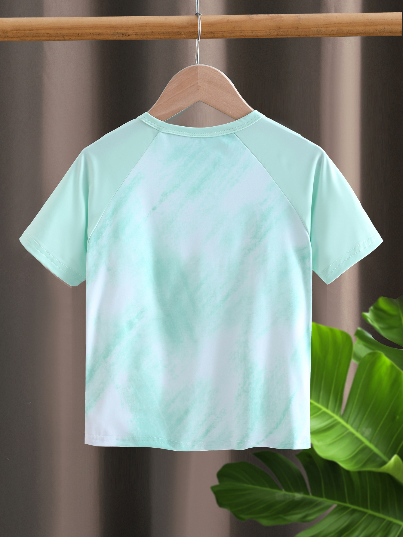 New Stylish Short-Sleeved T-Shirt for Boys' Summer Wear - Handsome Top