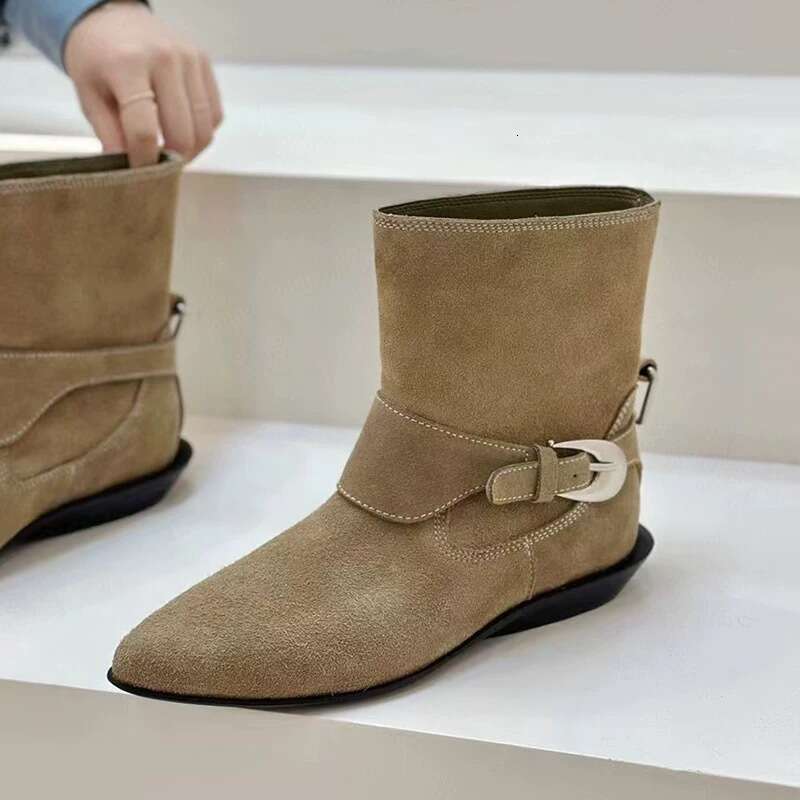Niche Suede Pointed Toe Western Cowboy Short for Women Autumn Winter New Plush Low Heel Martin Slim Boots