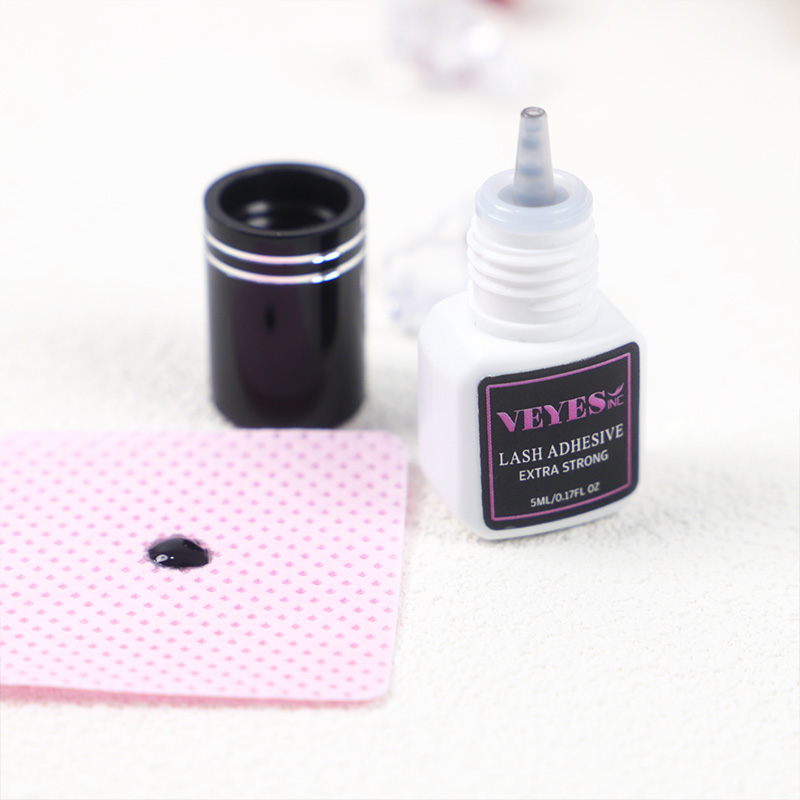 VEYES 5ml Eyelash Extensions Glue Customized Private Label 0.5 Second Fast Drying Strong Lash Adhesive for Volume Individual Lashes