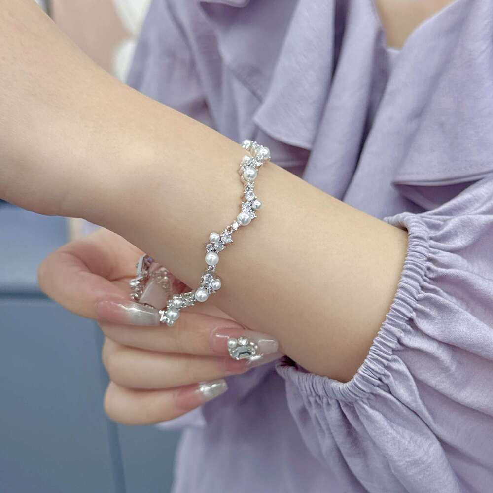 Light Daily Commuting Wave Flower Pearl Zircon Bracelet Gentle Temperament Versatile High-end Sweet Jewelry for Women