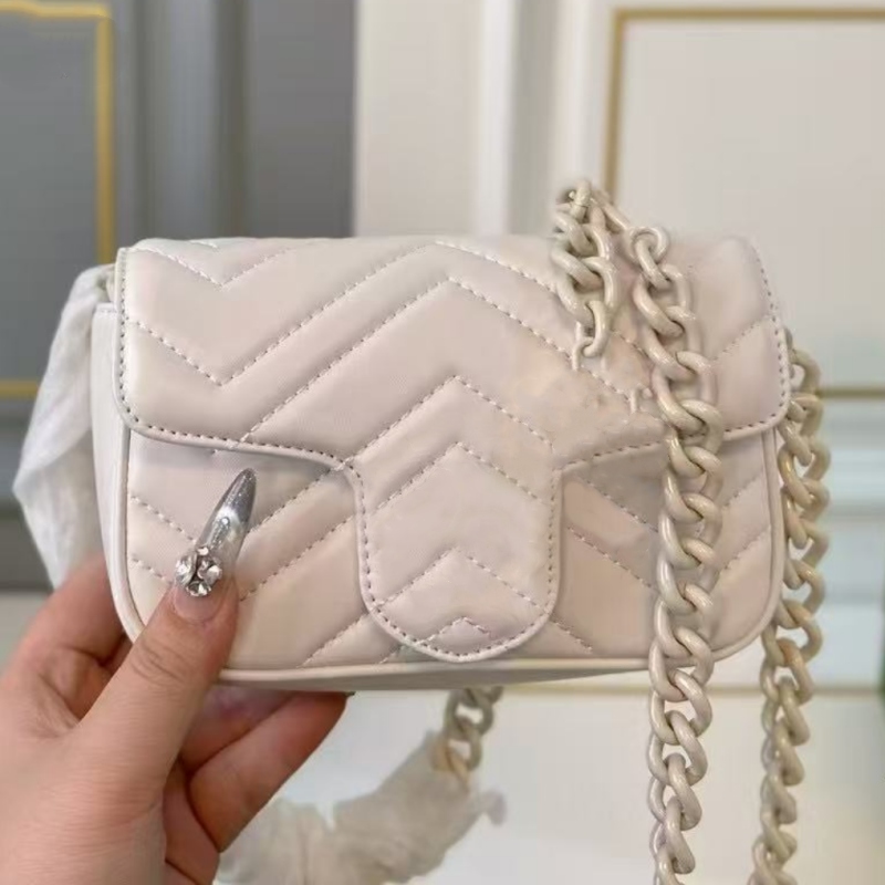 2025 Ladies' Mini High Luxury Chain Bag Designer Letter Shoulder Envelope Candy Color Bag Wallet