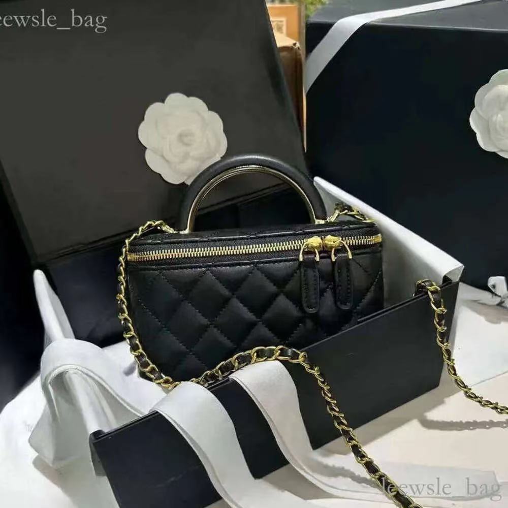 Womens Vanity Box Designer Top Handle coco Totes Quilted Matelasse Chain Bag Shoulder Handbag Cosmetic Caid Lipstick Holder Mini Crossbody Bags