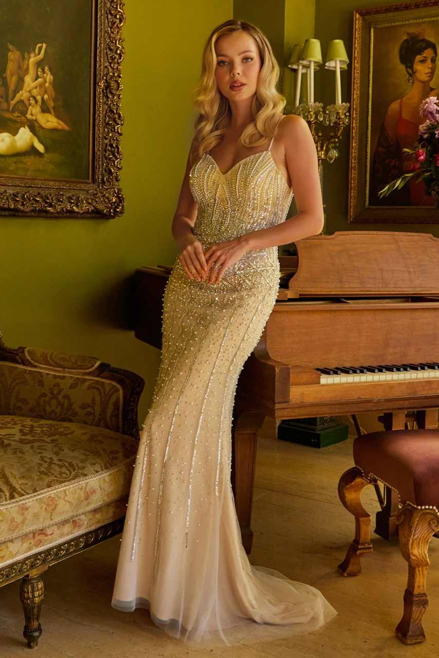 Luxurious Evening Dresses For Women Spaghetti Straps Sleeveless Gown Sequins Bead Lace Up Dress Party Customized Dress