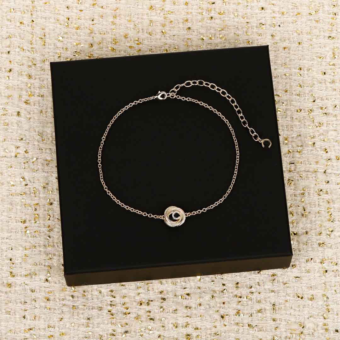 2025 Luxury quality charm pendant necklace with special design in 18k gold plated have stamp box round style PS6674A