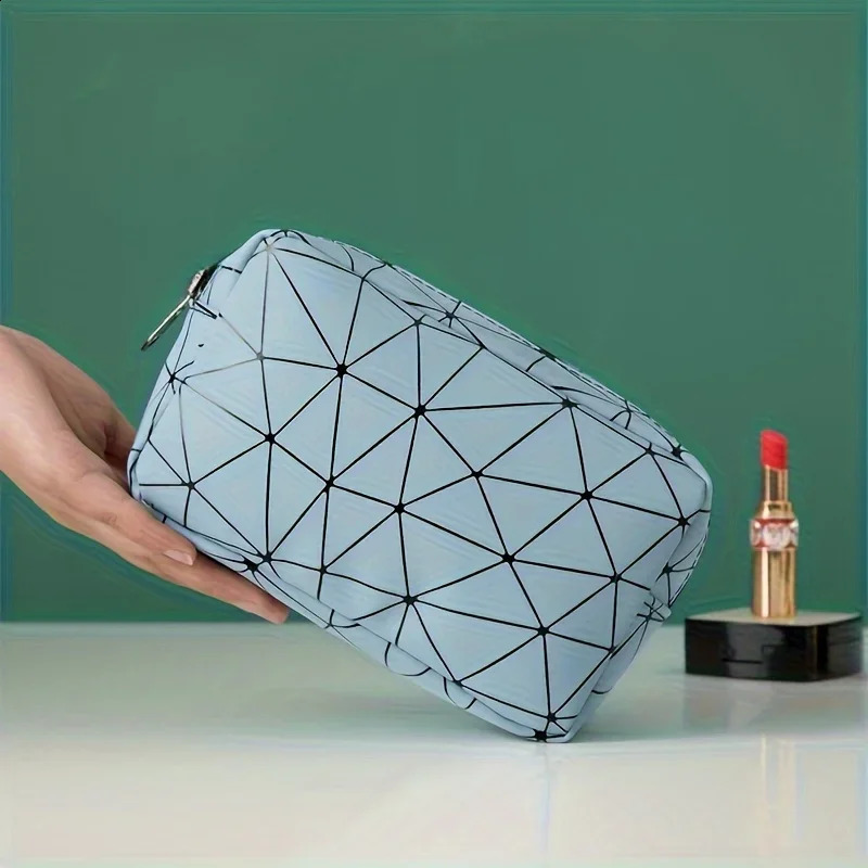Simple Portable Makeup Storage Bag Lightweight Multifunctional Geometric Pattern Travel Toiletry Pouch Coin Purse Cosmetic 250528