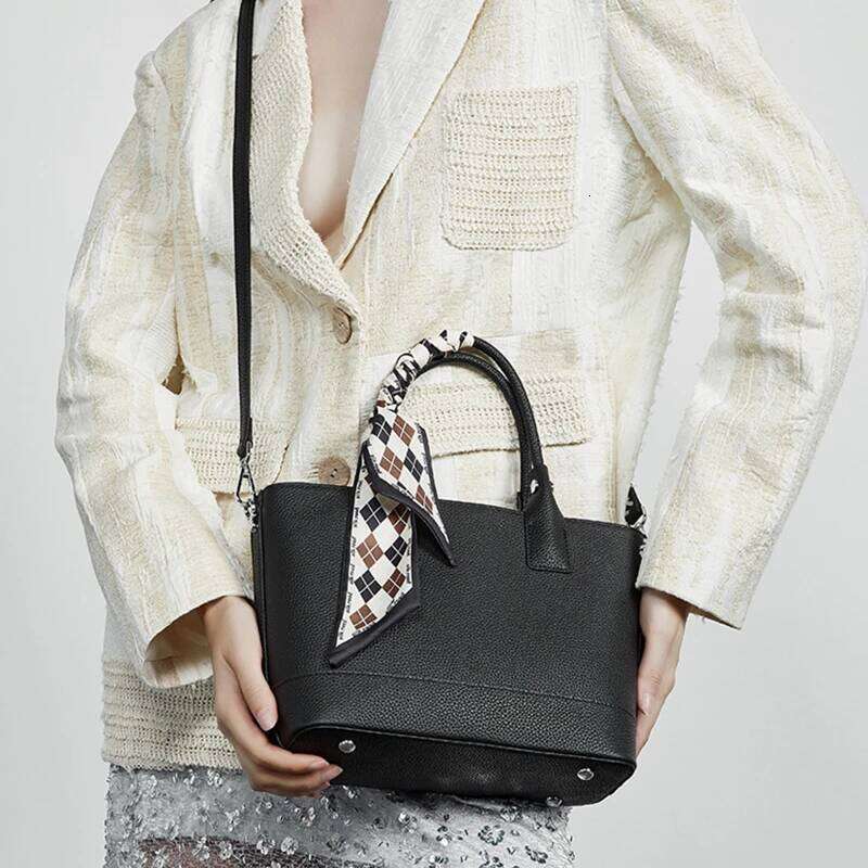 Toptrends Cow Genuine Leather Bucket Tote Handbags For Women New 2025 Designer Top Handle Ladies Shoulder Crossbody Bags