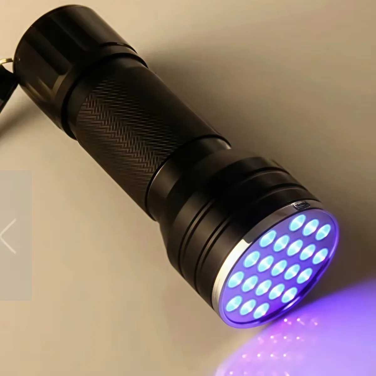 21LED UV Black Light Flashlight 395NM UV Flashlight for Detecting Pet Urine Stains Portable UV Light for Home and Outdoor Use XJ250529
