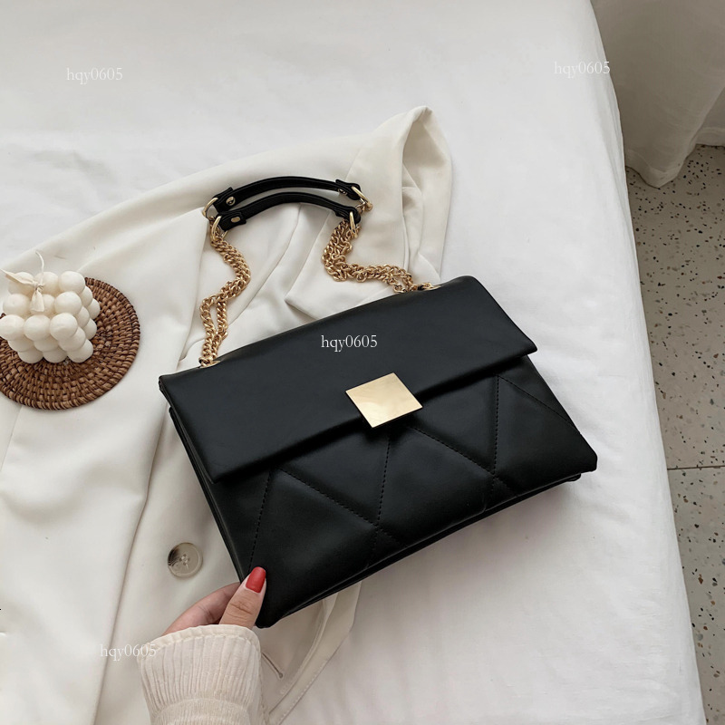 Top quality Brand High Quality New Style Free Delivery Designer Bag Red Wedding for Bride 2025 High-end Bridesmaid Shoulder Crossbody Light Luxury