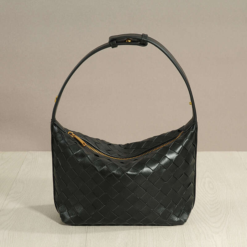 Tote Bag Braided Handbag Handwoven Lunch Box Sheepskin Genuine Leather Women S Shoulder Handbag Underarm Niche Pillow Bag Shoulder Bag