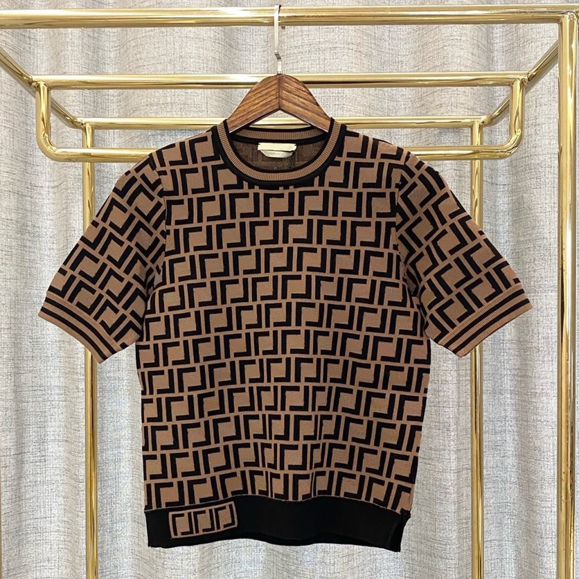 High quality designer women's clothing, women's tops, fashionable classic letter sweaters, women's T-shirts, women's knitwear, summer casual street tops