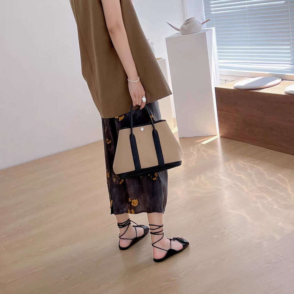 Cowhide Version ~ Niche Cross-Strap Open-Toe Flat for Women 2025 New Summer Roman Sandals
