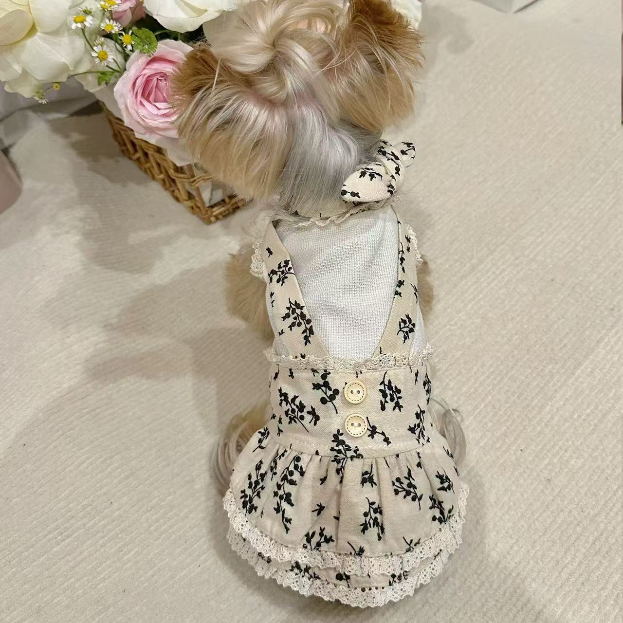 T00334 Pet clothes waffle fake two-piece floral overalls Yorkshire Maltese dog cat clothes