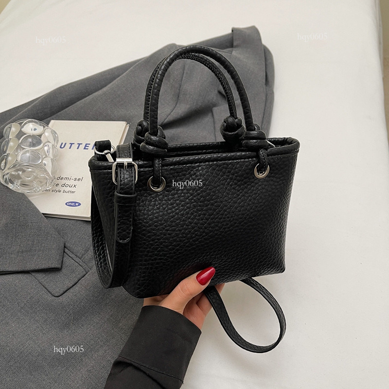 Top quality Brand High Quality New Style Free Delivery Designer Bag Cross-border Trend Lychee Pattern Handheld Bucket for Women 2025 Korean Version Li
