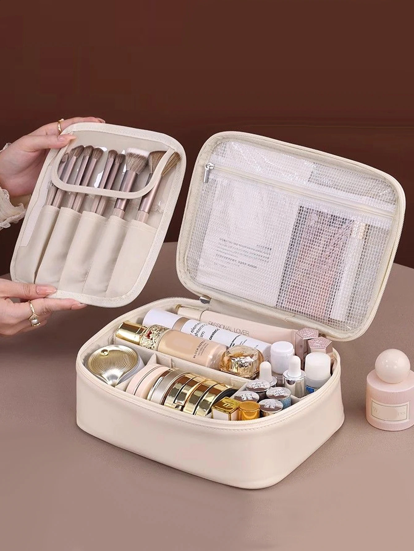 PU leather makeup bag with large capacity portable and highend outdoor feel layered multilayer waterproof case 250528