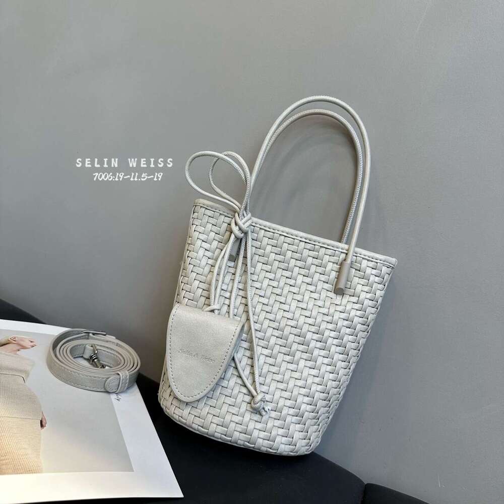 Tote Bag This Year S Summer Trend Fresh Woven Texture Genuine Leather Handheld Basket For Women Stylish Hollow Out Bag Shoulder Bag Braided Handbag