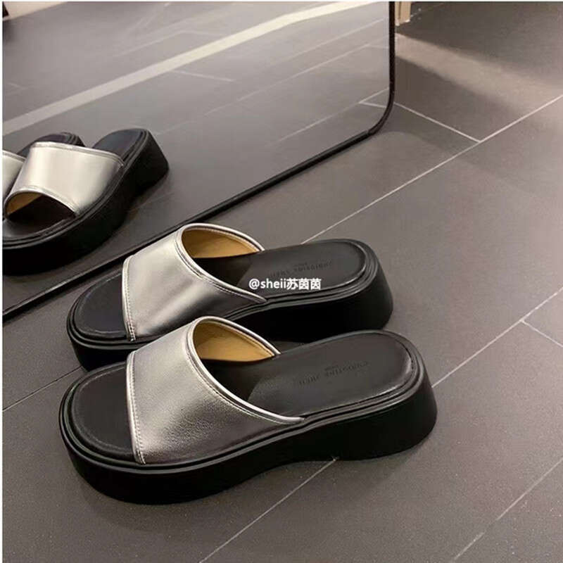 Instant Dispatch Su Yinyin Same Style Korean Version Round Toe One-Word Casual Thick-Soled Genuine Leather Slippers for Women Summer Outdoor Fashion