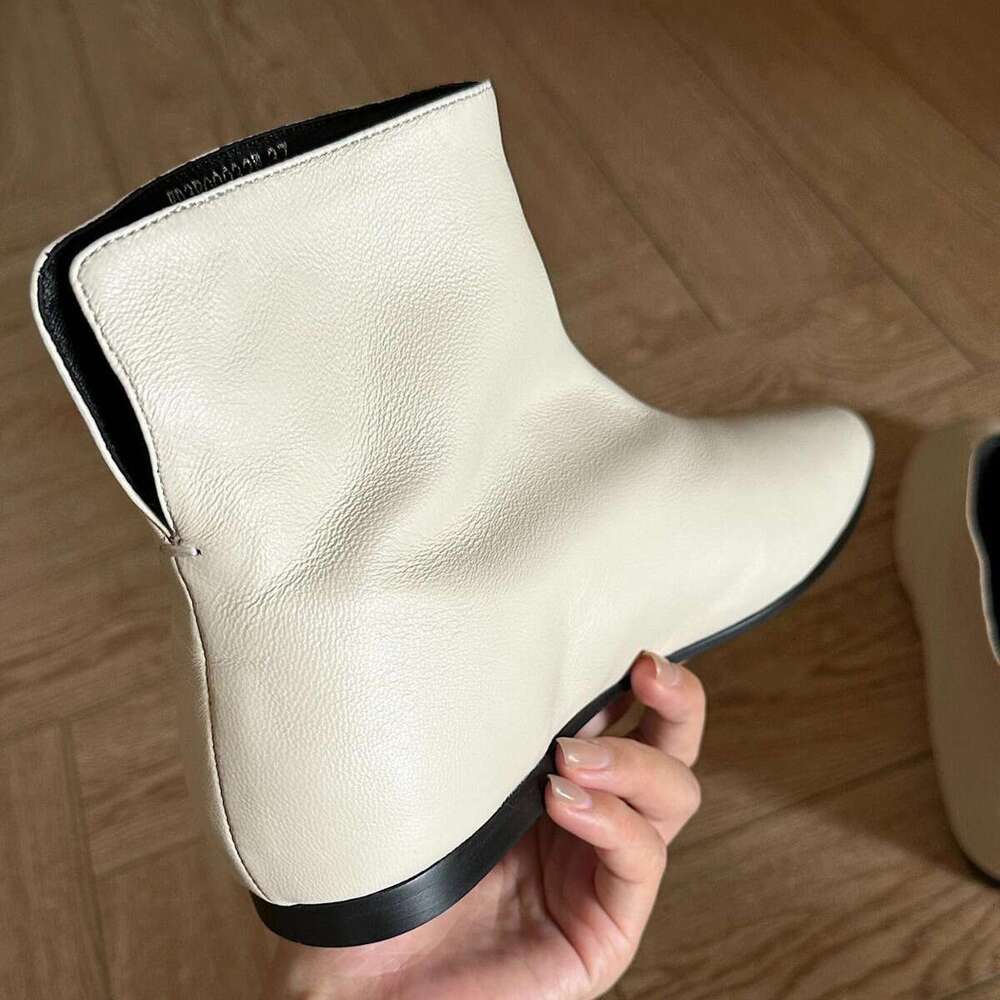 Korean Style Back V-Cut Niche Design Flat White Short Square Toe Martin Women Autumn Winter Chelsea Boots