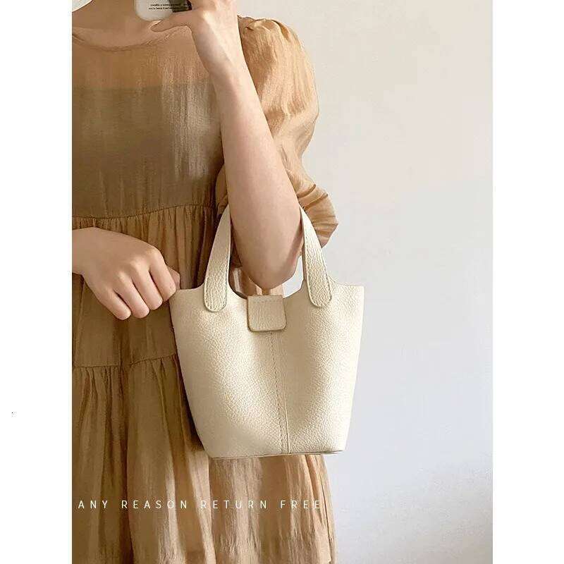 Soft Leather Handbag New Trendy Leisure Bucket Versatile Single Shoulder Crossbody Bag