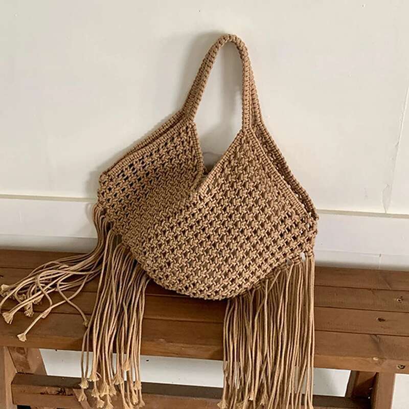 Hollow Out Tassel Decorate Hobos Bags For Women Designer Handbag Purses 2024 New In Casual Large Capacity Shoulder Beach