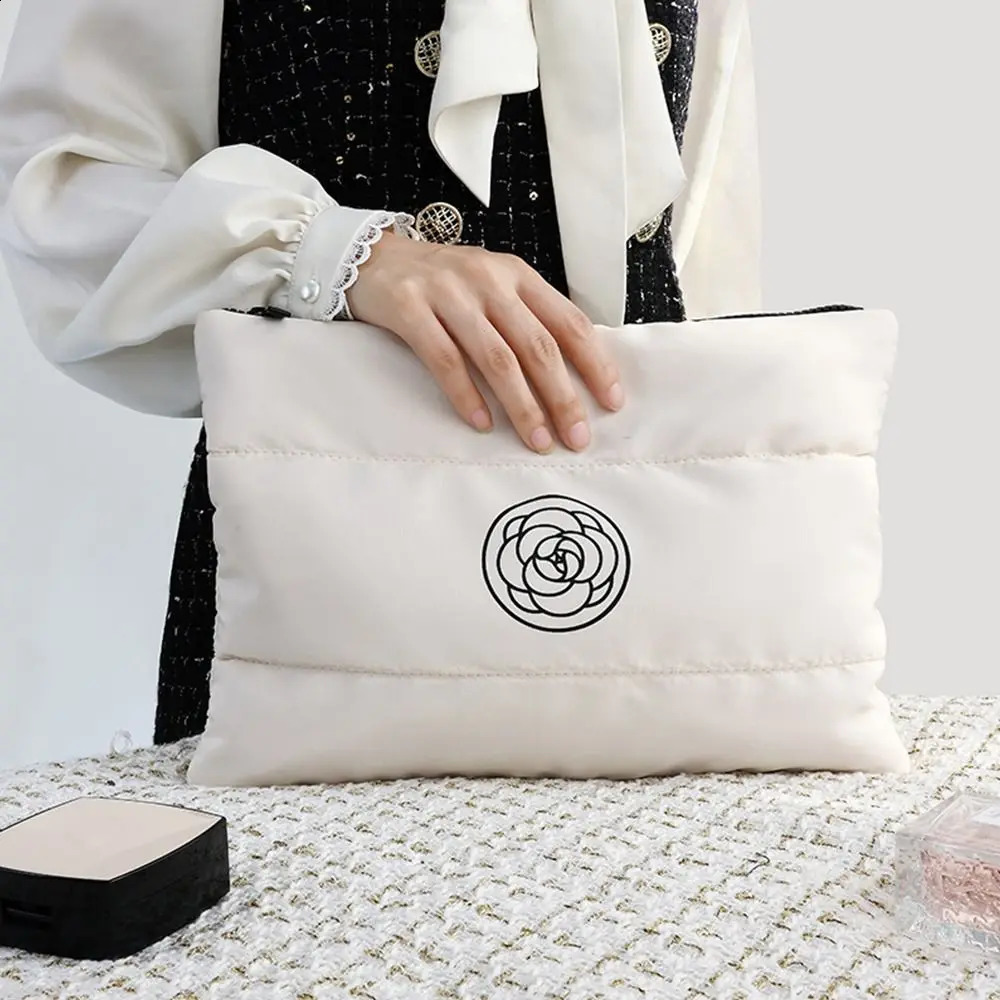 Portable Cotton Floral Makeup Bag Quilted Large Capacity Cosmetic Storage Solid Color Travel Toiletry Bag 250528