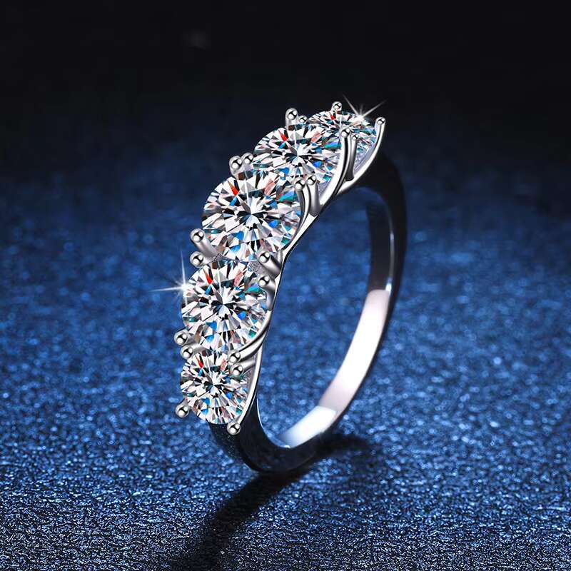 Real D Color Classic Factory Wholesale Sparkling Gemstone Party Rings Moissanite Wedding Ring for Women Romantic Gift